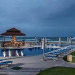 б003 в бийч резорт- море пред прозореца, плаж пред вратата !!! Apartamento