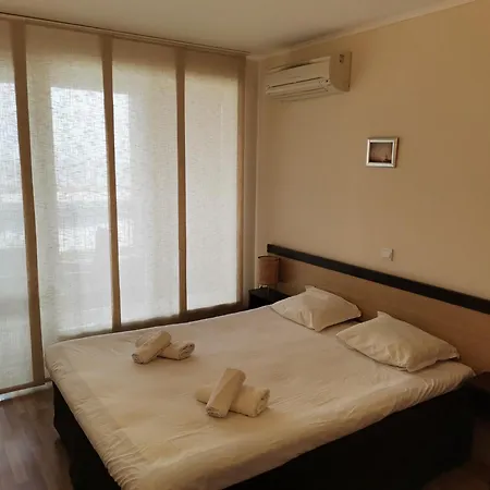 Апартаменты б003 в бийч резорт- море пред прозореца, плаж пред вратата !!! *