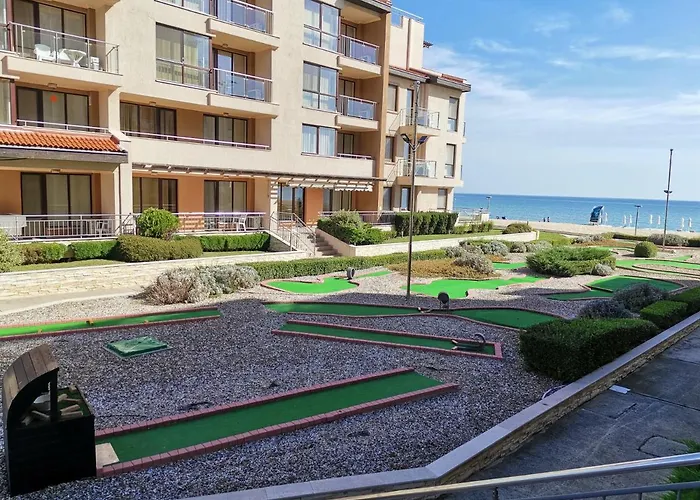 Апартамент б003 в бийч резорт- море пред прозореца, плаж пред вратата !!! *