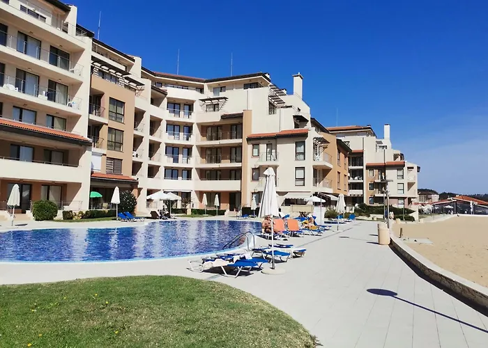 б003 в бийч резорт- море пред прозореца, плаж пред вратата !!! Апартамент *