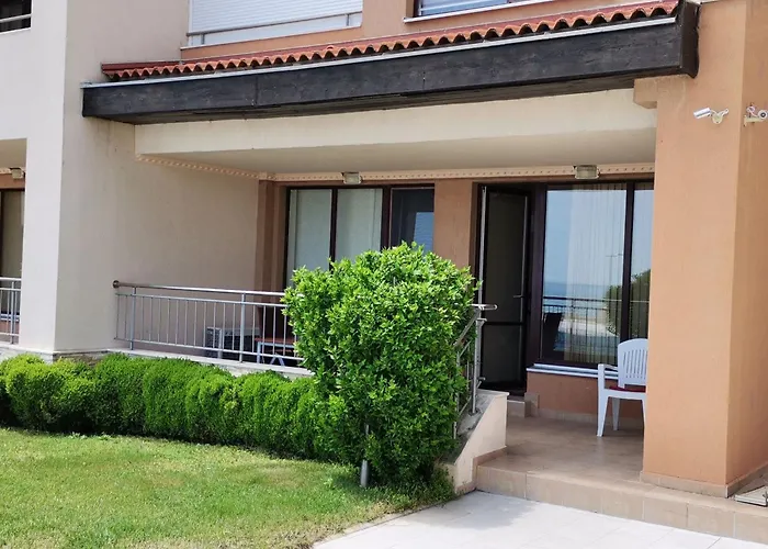 Апартамент б003 в бийч резорт- море пред прозореца, плаж пред вратата !!! *